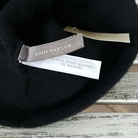 Ann Taylor | Wool Bucket Hat - Picture 5 of 5